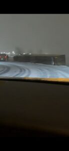 TIR răsturnat la intrare pe Ocolitoarea Brașovului dinspre Ghimbav! 8 TIR | MyTex.ro