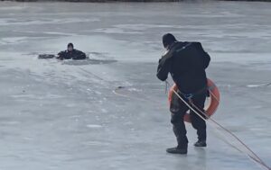 Scafandrii | MyTex.ro