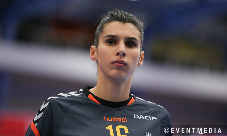 Denisa Șandru | MyTex.ro