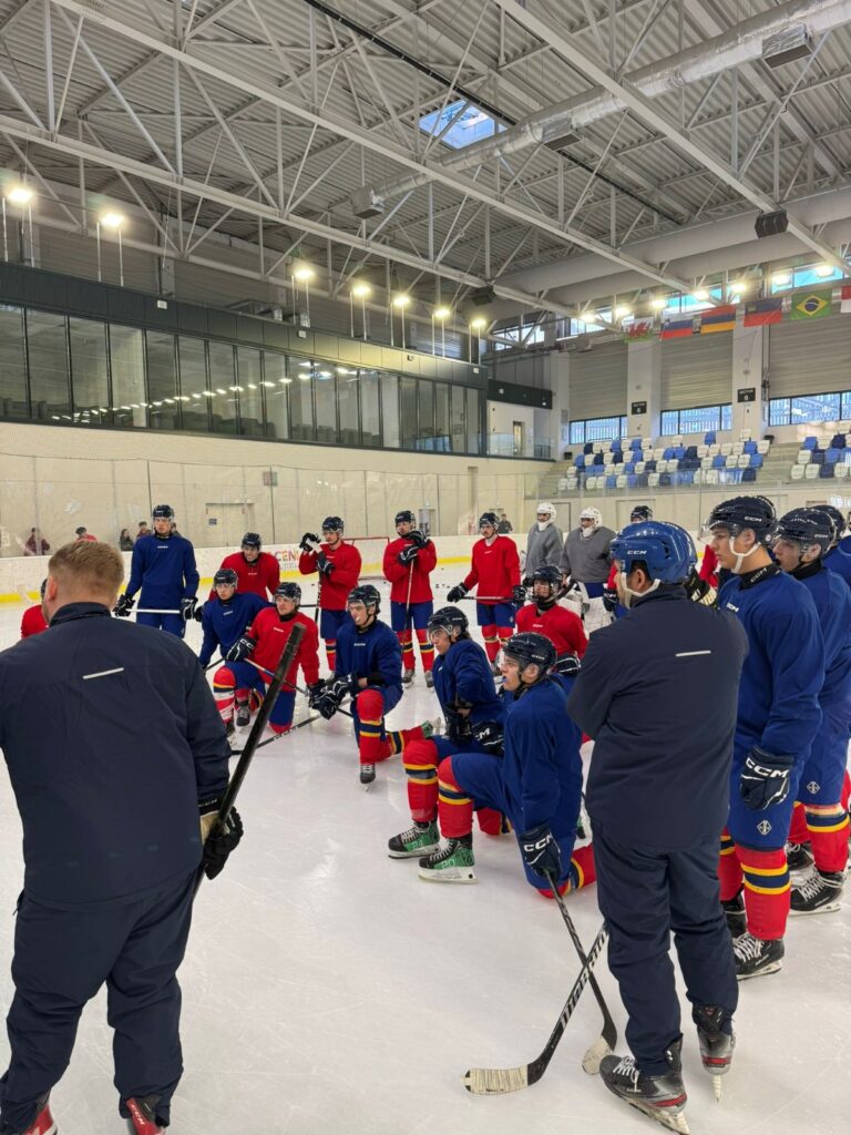 Provocare pentru tricolorii mici. Mondialul de hochei U20 - Divizia II/A - începe duminică 7 Provocare | MyTex.ro