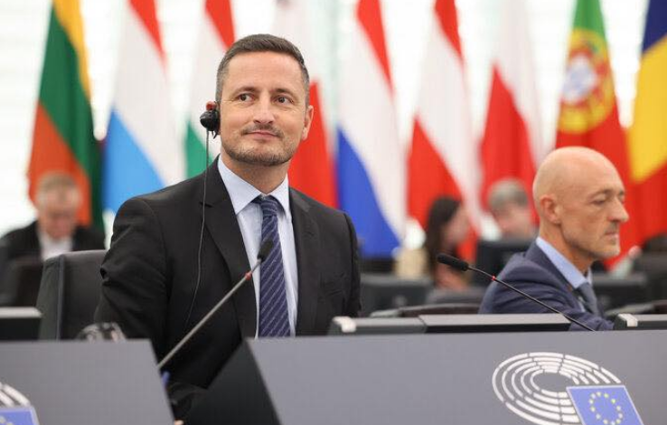 Lumea acvilelor și iluzia siguranței: avertismentul realist al lui Nicu Ștefănuță despre securitatea globală și viitorul Europei 3 Nicu Ștefănuță | MyTex.ro