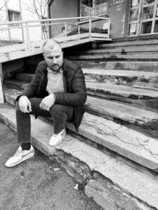 Dani Cek și Codin Maticiuc luptă pentru bolnavii de cancer din Brașov! Maticiuc: „Meritați transparență și să fiți la curent cu ce se întâmplă în și cu spitalele voastre" 12 Dani Cek | MyTex.ro