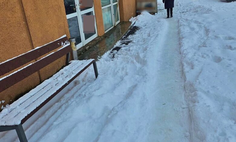 S-au dat primele amenzi în Brașov după ninsori. Deszăpezirea trotuarelor este obligatorie 3 Brașov | MyTex.ro