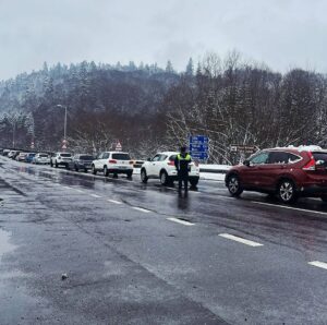 Echipaje ale Poliției Brașov, prezente pe principalele drumuri din județ 9 Brașov | MyTex.ro