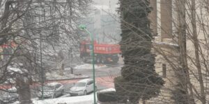 Ultima oră. Incendiu în curtea Spitalului Militar din Brașov! 14 Incendiu | MyTex.ro