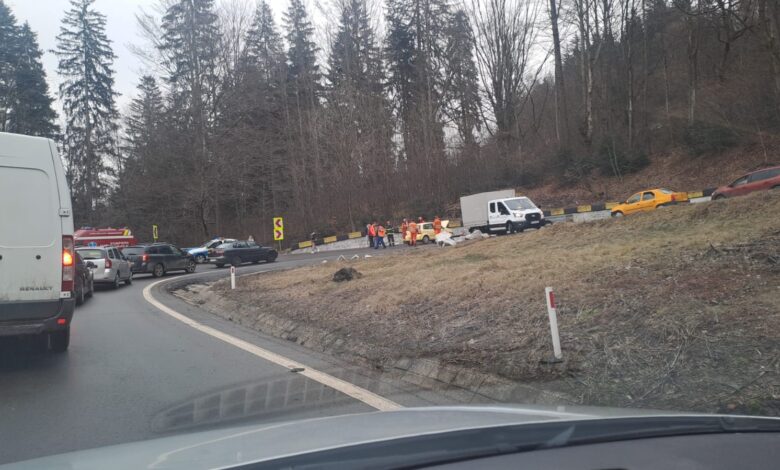 Ultima oră. Accident pe DN 1 Brașov - Predeal! 3 Accident | MyTex.ro