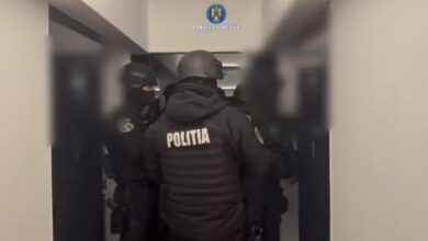 Zeci de percheziții privind înșelăciuni în domeniul pariurilor sportive - VIDEO 8 Brașov | MyTex.ro