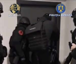 DIICOT: 17 percheziții în Brașov și 8 rețineri, într-un dosar de trafic de droguri. Liderul a coordonat rețeaua inclusiv din închisoare (video) 5 DIICOT | MyTex.ro