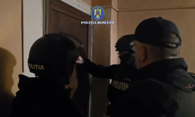 Percheziții | MyTex.ro