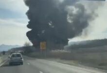 Incendiu la un depozit de anvelope de pe DN 1! Trafic blocat pe sensul Sibiu - Brașov 5 Incendiu | MyTex.ro