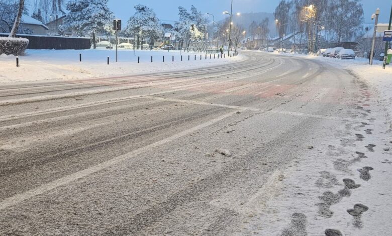 Braşovul intră în zodia Codurilor Galbene / Vânt în rafale de peste 120 km/h! Iarna revine în forță 3 Braşov | MyTex.ro