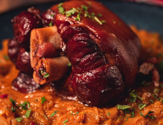 Foame serioasă? Laic Buffet rezolvă rapid și gustos, în centrul Brașovului 19 | MyTex.ro