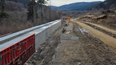 Lucrările la DJ 102I Valea Doftanei - Brădet au început mai devreme. 12 kilometri de drum, în plin proces de consolidare 18 Dani Cek | MyTex.ro