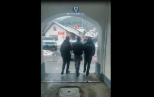 Brașov: O tânără din Săcele a sunat la Poliție în toiul nopții pentru a-și salva mama din mâinile tatălui 5 Săcele | MyTex.ro