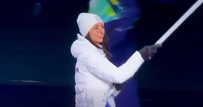 Julia Sauter | MyTex.ro