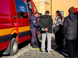 Ziua Protecției Civile, marcată în centrul Brașovului prin expoziție de tehnică și discuții cu oamenii (foto) 23 Brașov | MyTex.ro