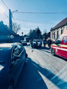 Zeci de misiuni pentru pompierii din Covasna în weekend: incendii, accidente și misiuni SMURD 11 Covasna | MyTex.ro