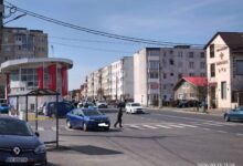 Accident pe o trecere de pietoni recent amenajată lângă Carrefour, în Râșnov. O persoană a ajuns la spital 4 | MyTex.ro