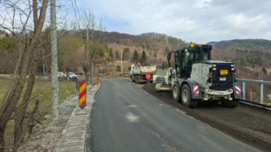Se toarnă asfalt „la foc automat” pe DN 73. Când vom scăpa de calvarul șantierului între Brașov și Argeș? 8 cutremur | MyTex.ro