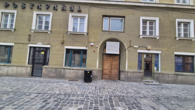 DISPĂRUȚI FĂRĂ URMĂ: Misterul Restaurantului „Poftă sau Foame” din Braşov. Clienți lăsați cu ochii în soare de 8 Martie, firma demontată de pe fațadă! 7 Stupini | MyTex.ro