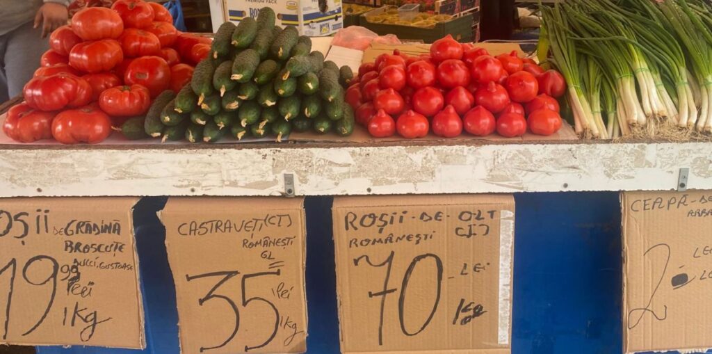 Cât a ajuns să coste un kilogram de roşii româneşti în Piaţa Dacia… Scumpiri faţă de weekend 7 Cât a ajuns să coste un kilogram de roşii româneşti | MyTex.ro
