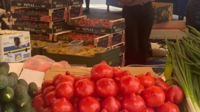 Cât a ajuns să coste un kilogram de roşii româneşti în Piaţa Dacia… Scumpiri faţă de weekend 4 Cât a ajuns să coste un kilogram de roşii româneşti