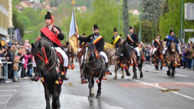 Restricţii de circulaţie, duminică, în Brașov. Junii coboară în cetate 8 Restricţii de circulaţie
