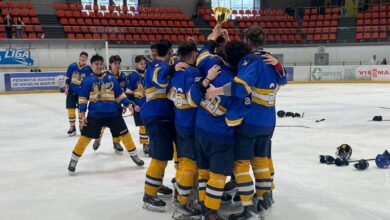 Corona Brașov U20, „bronz” în Campionatul Naţional de hochei pe gheaţă 5 Corona Brașov