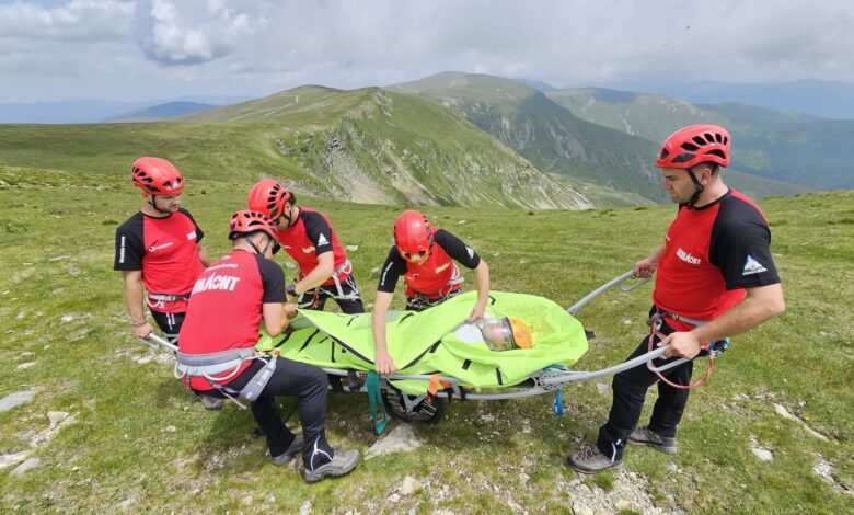 Mai multe intervenții Salvamont în ultimele 24 de ore. Trei misiuni din Brașov, în desfășurare în această dimineață 3 Salvamont | MyTex.ro