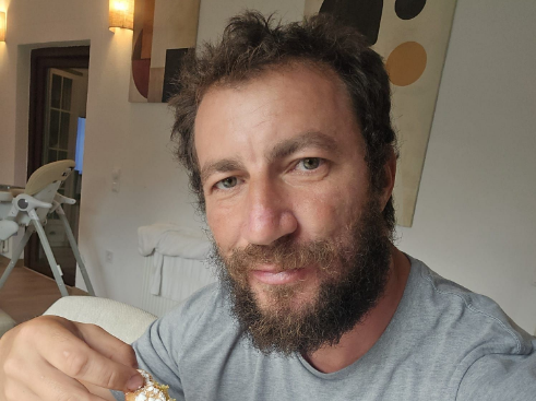 Lovitură de teatru la Survivor! Brașoveanul Marian Godină, eliminat înainte de marea finală. Câți bani încasează polițistul după 15 etape de supraviețuire 3 braşov | MyTex.ro