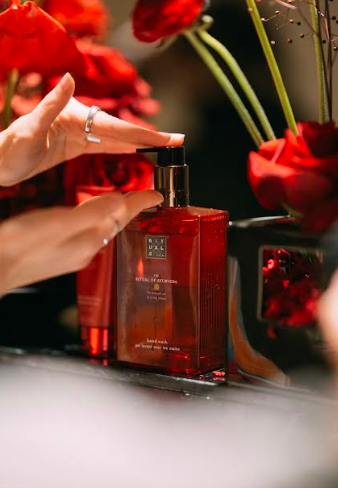 Rituals și Velocità aduc Rose Sorbetto la Brașov, inspirat de colecția The Ritual of Ayurveda 13 | MyTex.ro