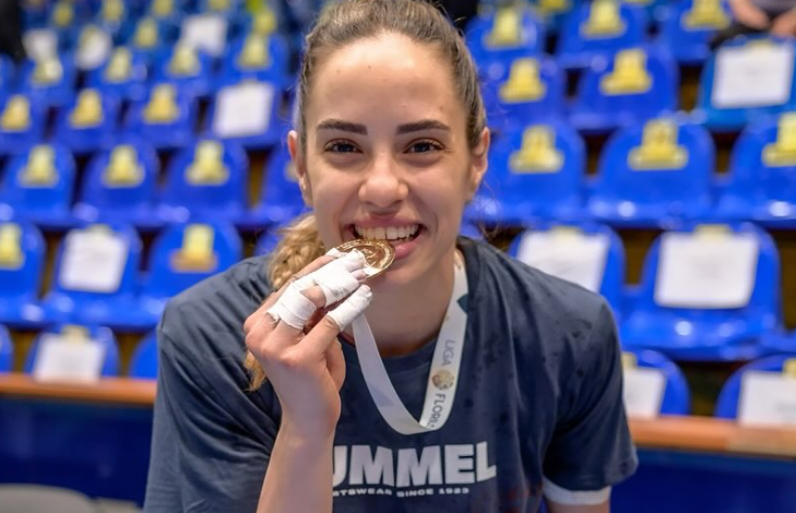 Sub aripa Coronei, acasă! Sorina Grozav își sărbătorește ziua de naștere cu un cadou uriaș pentru Brașov: a semnat prelungirea! 3 Grozav | MyTex.ro