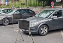 Brașov: Amenzi grele pentru cei care își rezervă ilegal locurile de parcare cu PET-uri, conuri sau alte obiecte 6 Primăria | MyTex.ro