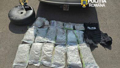 Captură de peste 7 kilograme de canabis. Drogurile erau ascunse într-un autoturism 5 | MyTex.ro