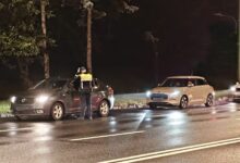 Razie de noapte în zona Gării Brașov. Zeci de șoferi și persoane verificate, amenzi și permise reținute 4 | MyTex.ro