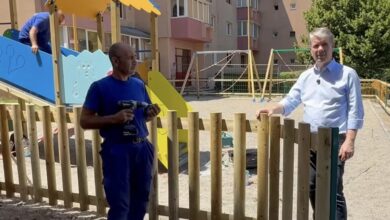 BRAȘOV. Două noi locuri de joacă, aproape finalizate în Noua și Scriitorilor. Primarul George Scripcaru, în inspecție la unul dintre ele (VIDEO) 22 Aeroportul Brașov | MyTex.ro