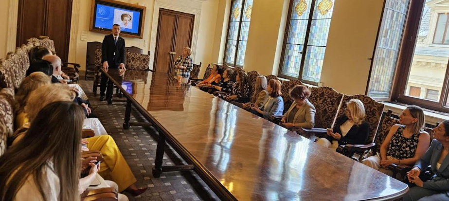 ”Știința fără morală nu valorează mare lucru” - Ana Aslan 13 | MyTex.ro