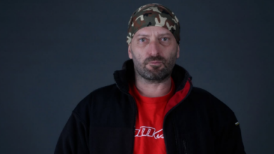 Incident dramatic în Prahova: Rapperul Cheloo, săltat de poliție de pe stradă după ce a fugit de sub escortă 5 Autoturism furat | MyTex.ro