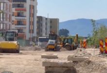 SFÂRȘITUL „ULIȚELOR” DIN TRACTORUL NOU! A început asfaltarea Străzii I.C. Brătianu, sub amenințarea blocării intabulărilor pentru dezvoltatori 3 | MyTex.ro