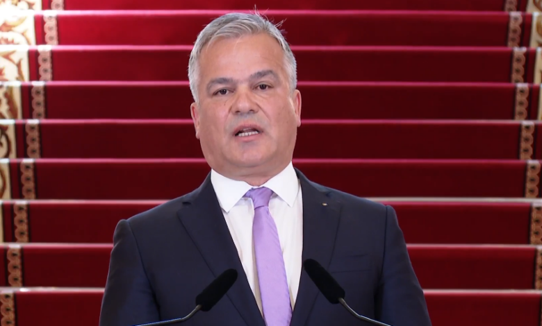 Adrian Veștea merge pe sârmă: A amânat pentru luni depunerea listei de miniștri la Parlament, în timp ce duminică se decide excluderea sa din PNL 3 Veştea | MyTex.ro