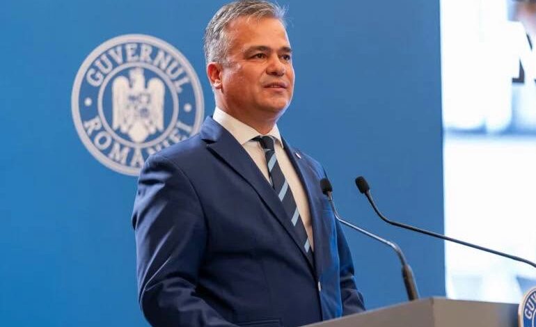 Brașoveanul Adrian Veștea a depus lista miniștrilor în Parlament. Ilie Bolojan - noi acuzații dure: „Nicușor Dan l-a ales pentru că era veriga slabă” 3 Veştea | MyTex.ro