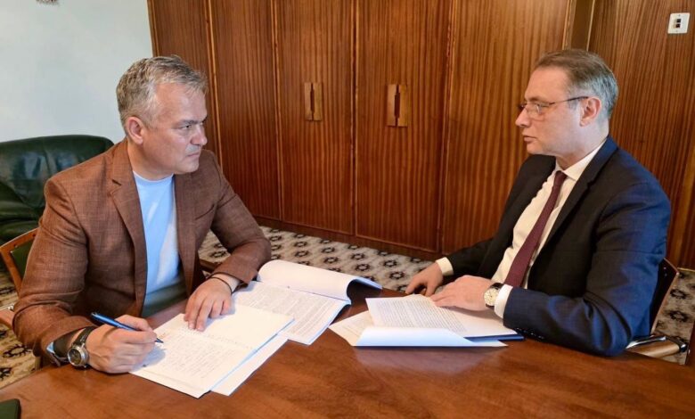Adrian Veștea, încă un pas pentru noul Guvern: „Aderarea la OCDE este al treilea pilon strategic al României, după UE și NATO” 3 veștea | MyTex.ro