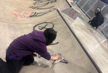 BRAȘOV. Amenzi de 3.000 de lei pentru doi tineri prinși în timp ce făceau graffiti în skate park. Un alt caz suspect, în zona Gării (FOTO) 5 DN 1 | MyTex.ro