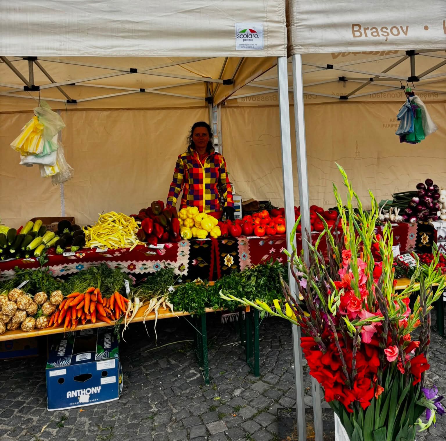 Produse locale și ateliere creative în Piața Unirii Prund