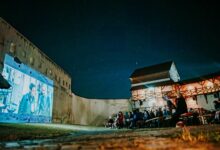 BRAȘOV. Trei zile de filme, invitați speciali și proiecții gratuite la Cetatea Feldioara 10 Klaus & Barroso | MyTex.ro