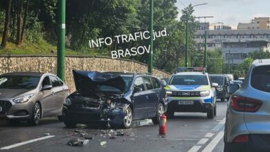 Accident pe strada Carpaților din Brașov. Trafic îngreunat! 15 Accident | MyTex.ro