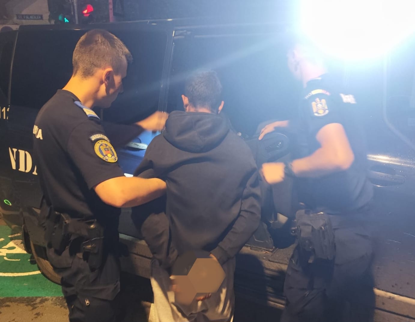 25 de ani: urmărit național, prins în fugă de jandarmi