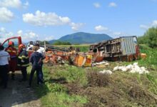 BRAȘOV. TIR răsturnat între Codlea și Hălchiu 3 | MyTex.ro