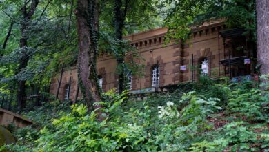 BRAȘOV. Clădire istorică de pe Aleea de sub Tâmpa, readusă la viață. Lucrările de reabilitare au fost finalizate (foto) 7 Iancu | MyTex.ro