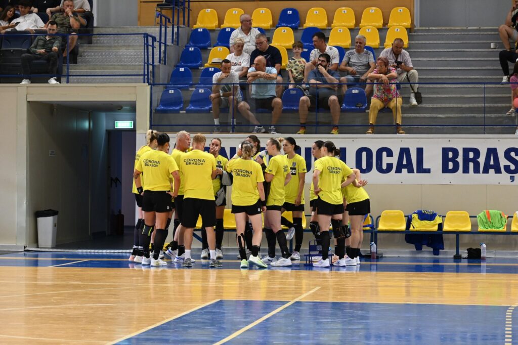 Corona Brașov, test reuşit cu SCM Craiova. „Un pas în faţă” 7 Corona Brașov | MyTex.ro